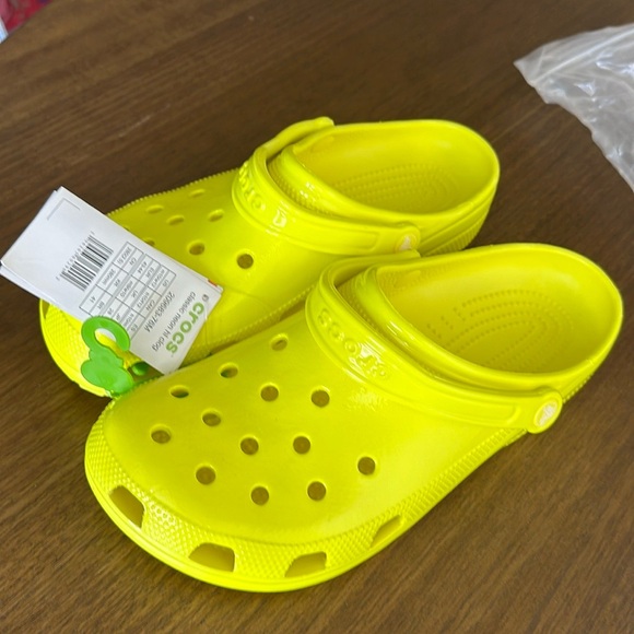 Crocs - Picture 3 of 5